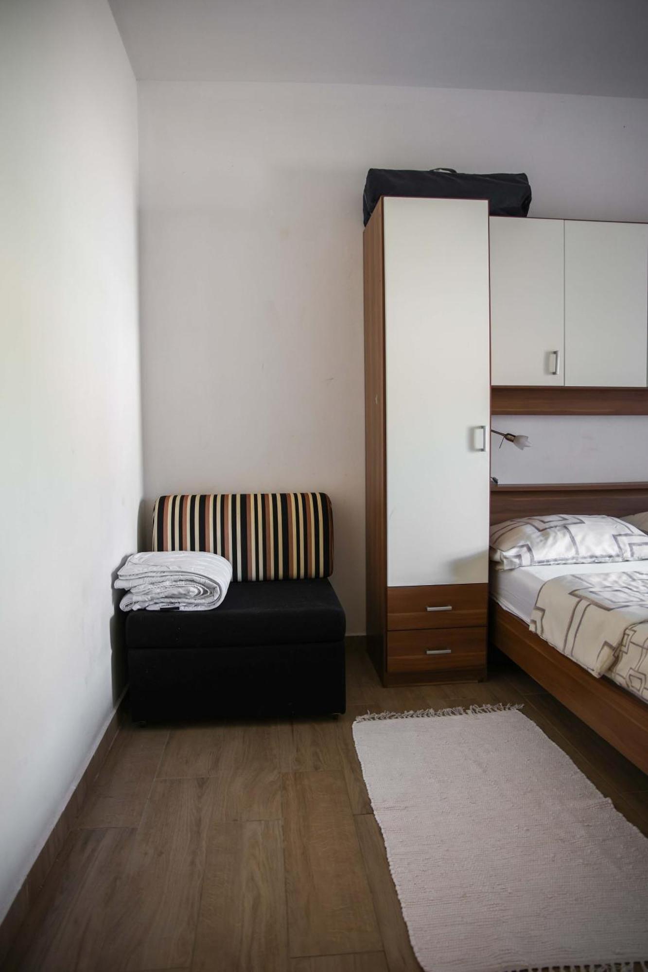 Apartments Maris Винишче Экстерьер фото