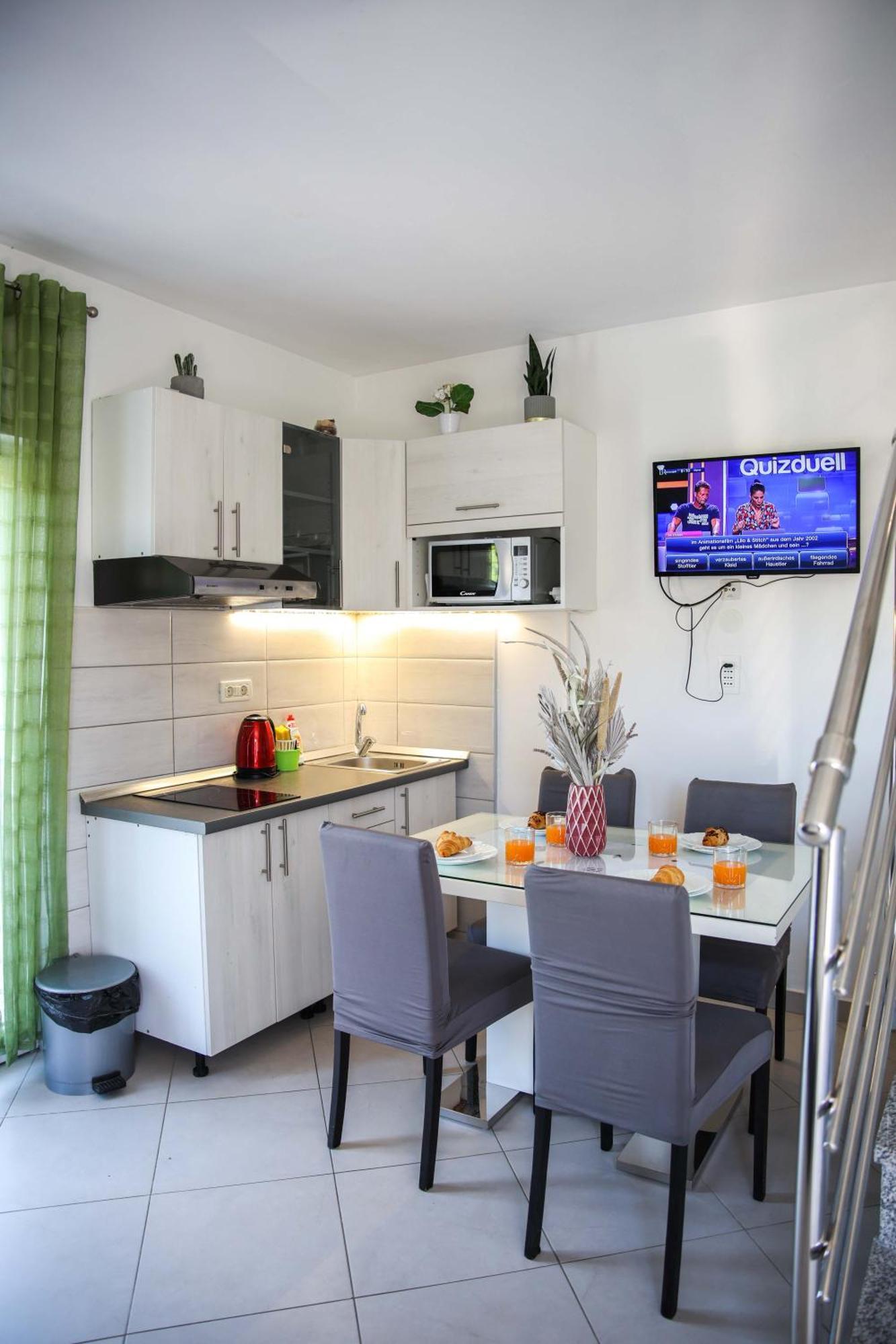 Apartments Maris Винишче Экстерьер фото
