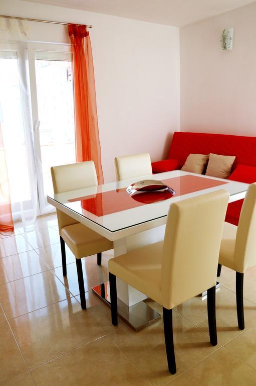 Apartments Maris Винишче Экстерьер фото